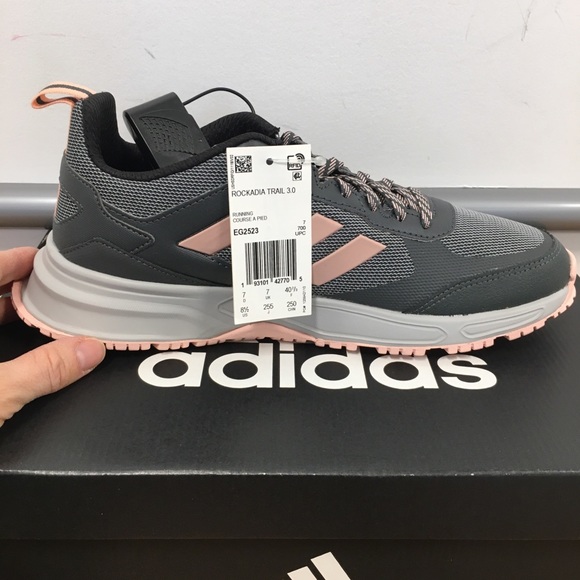 🌸Adidas Women’s Running Sneakers 🌸 - Picture 7 of 11